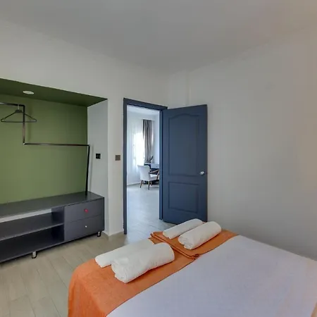 فندق Sapphire Club 4*