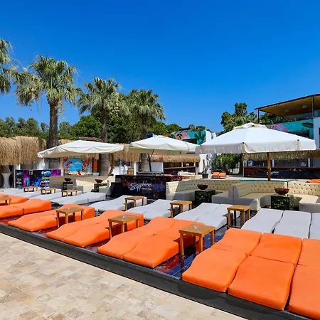 Otel Sapphire Club