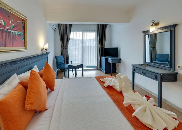 Sapphire Club Otel 4*